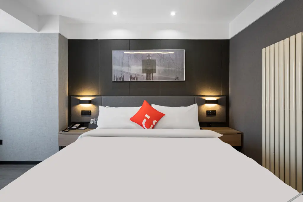 Чжэнчжоу: Thank Inn (Zhengzhou Xinzheng Zhengshang Smart City)