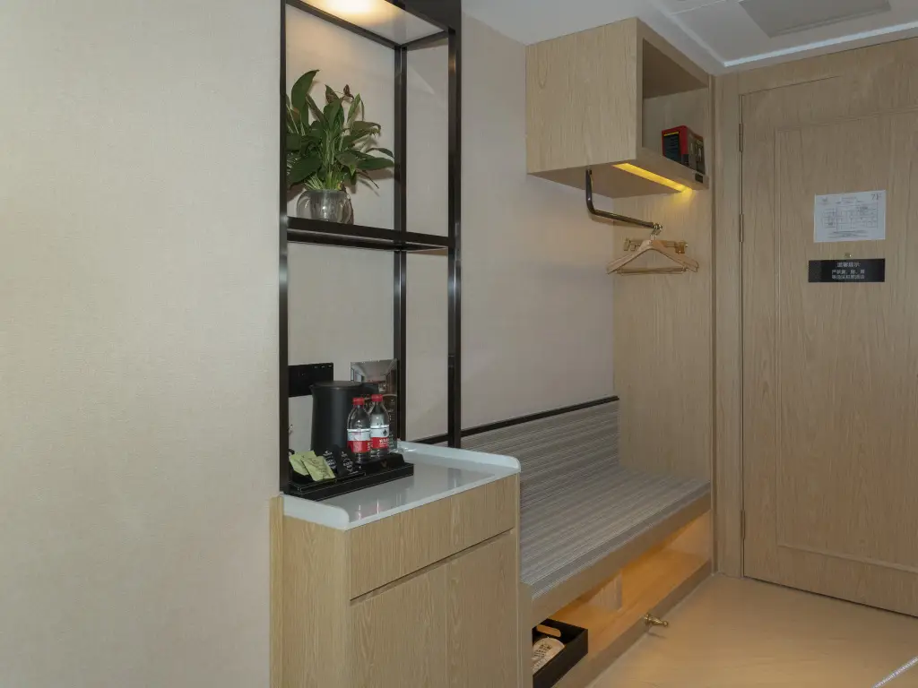 Чанша: Vienna International Hotel (Yanghu Wetland Subway Station IKEA Yuju Branch)