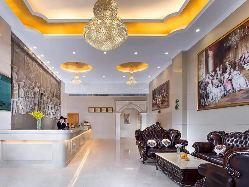 Шэньчжэнь: Vienna Hotel Shenzhen Guanlan Guanguang Road Fushikang Branch