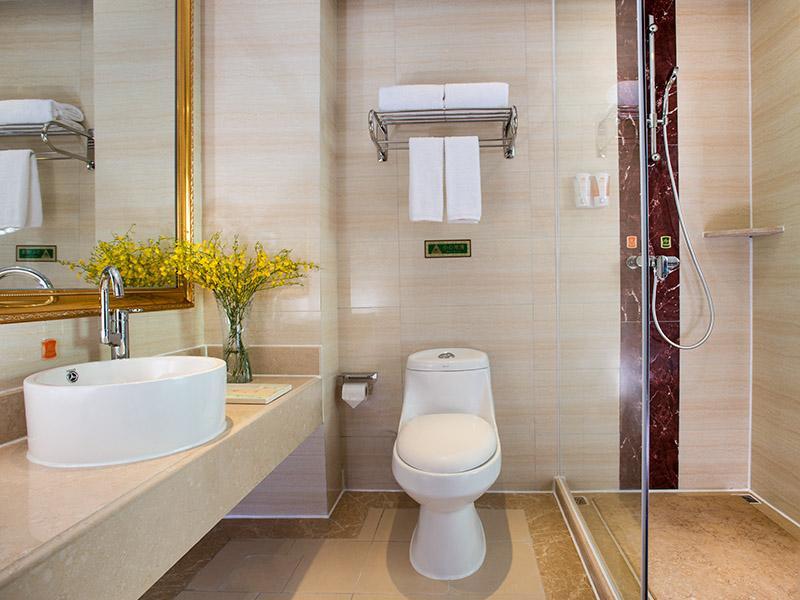 Шэньчжэнь: Vienna Hotel Shenzhen Guanlan Guanguang Road Fushikang Branch