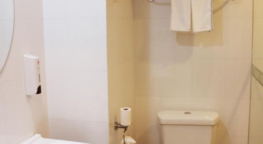 Шанхай: Baolong Homelike Hotel (Zhongshan Branch)