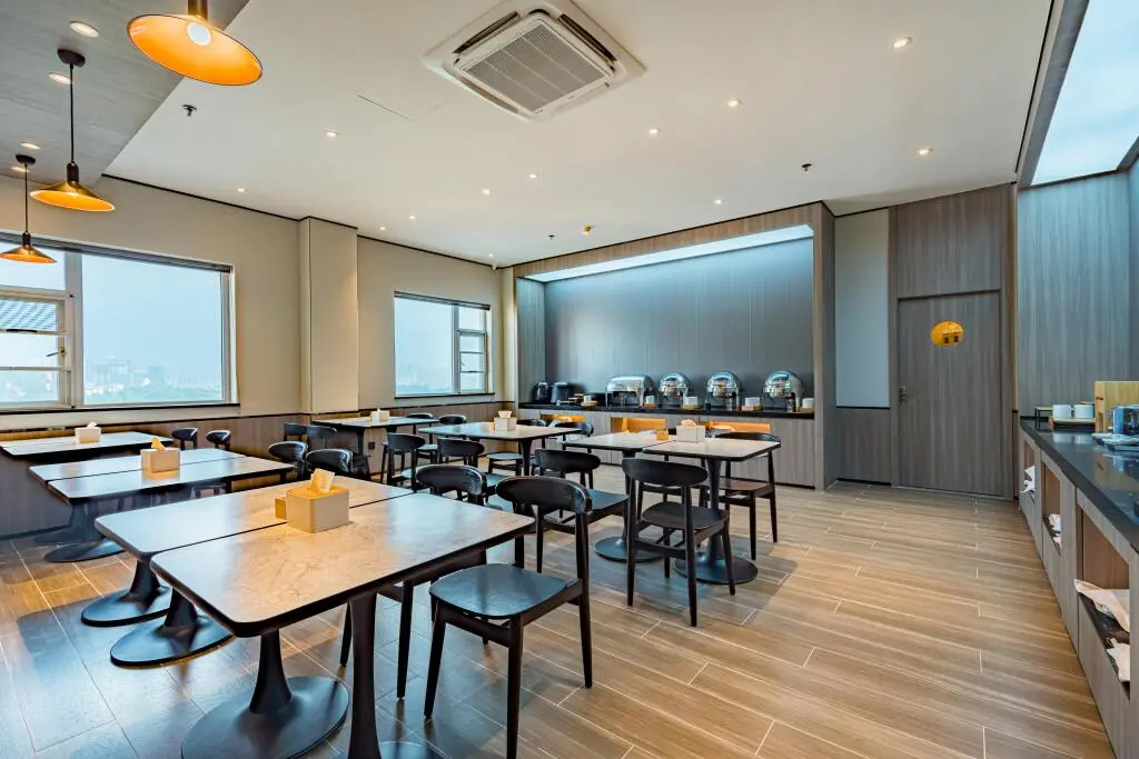 Цзюцзян: Hanting Hotel Jiujiang Xunyang Road Pedestrian Street
