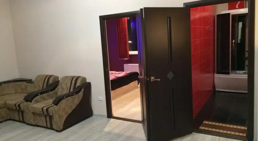 Благодарный: Отель Crystal Deluxe Hotel