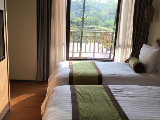 Хучжоу: New Century Wonderland Resort Changxing