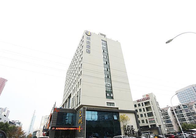 Уси: Jtour Inn Wuxi Railway Station Shangmadun Road