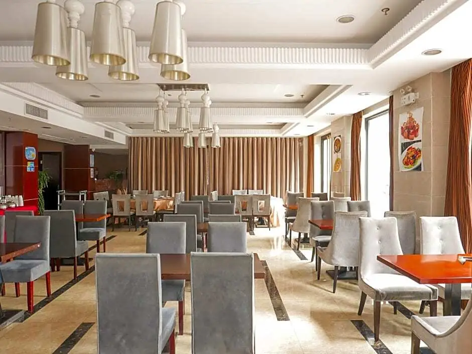 Шанхай: New Century Manju Hotel Shanghai Railway Station