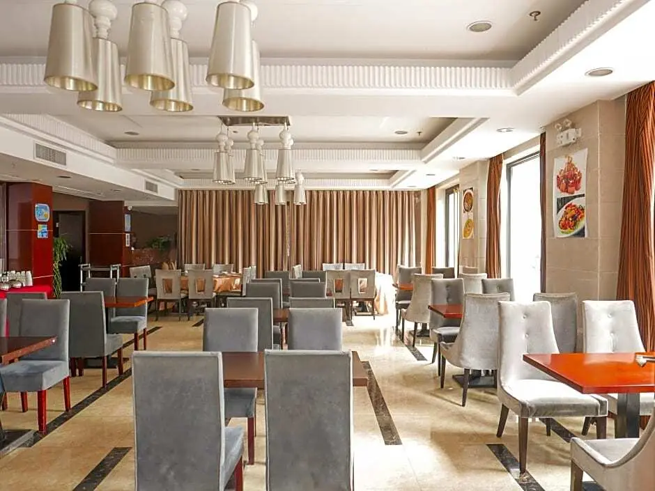 Шанхай: New Century Manju Hotel Shanghai Railway Station