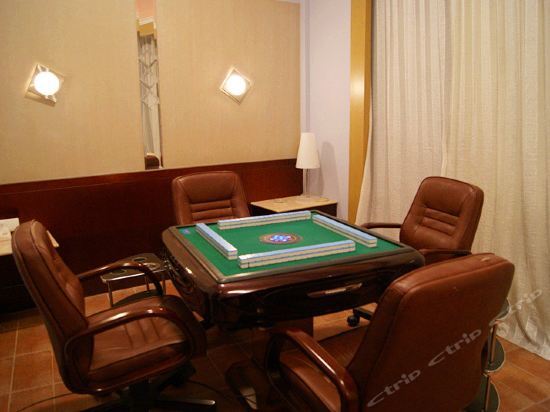 Шанхай: Dinghao Culture Business Hotel
