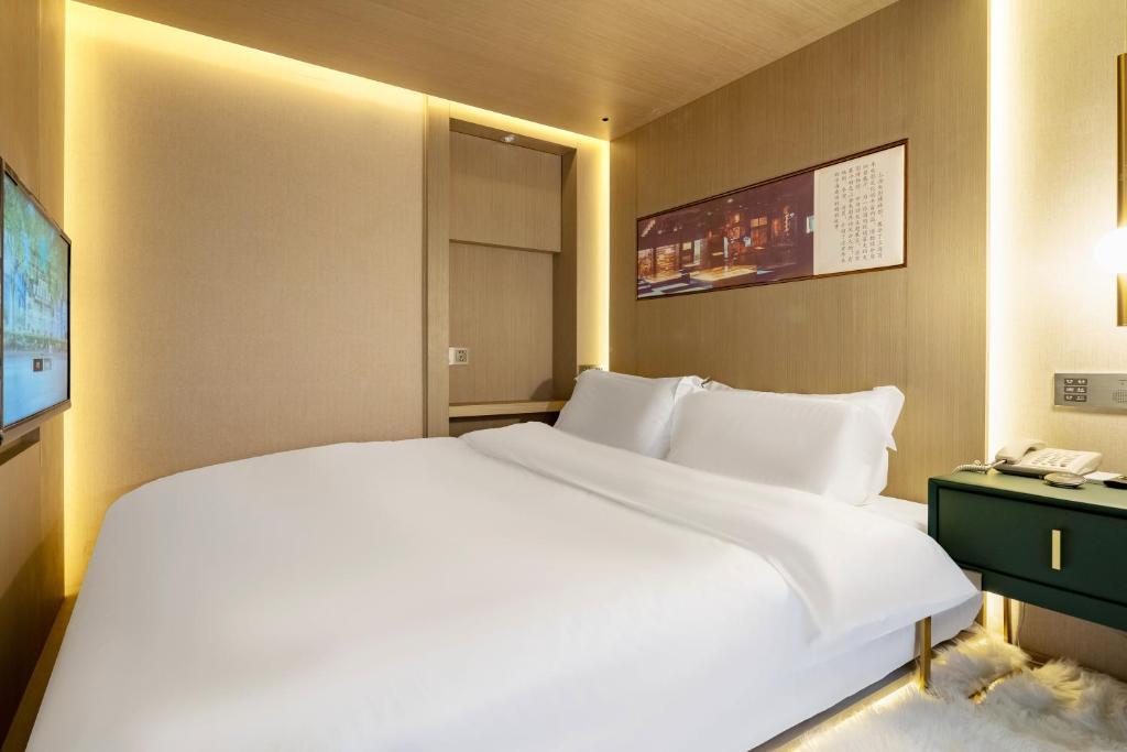 Шанхай: Mengguo Hotel Zhuqiao Town