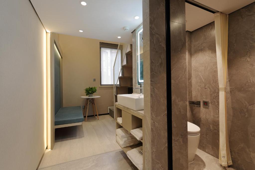 Шанхай: Mengguo Hotel Zhuqiao Town