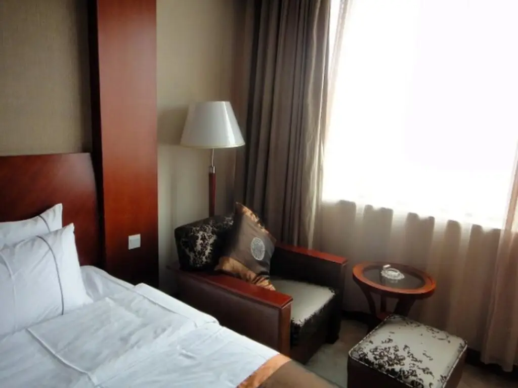 Уси: Yixing Hotel