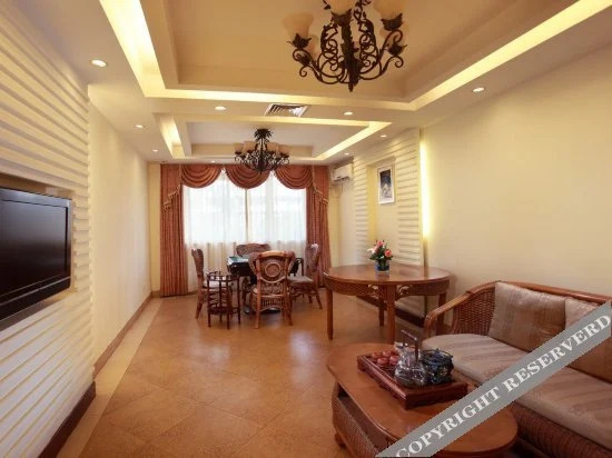 Санья: Sanya Candy Sea View Holiday Apartment