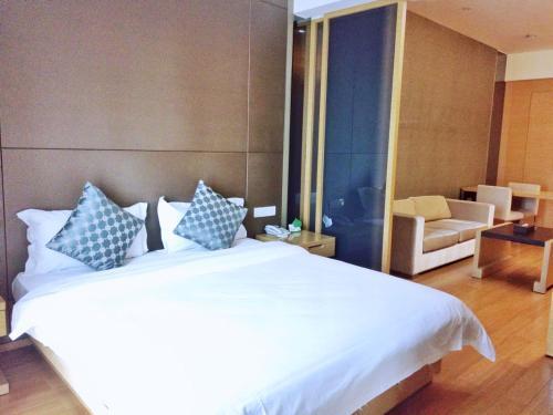 Гуанчжоу: Rosalind Apartment GZ Poly World Trading Center
