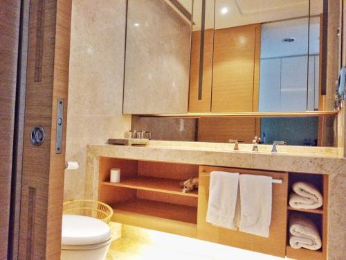 Гуанчжоу: Rosalind Apartment GZ Poly World Trading Center