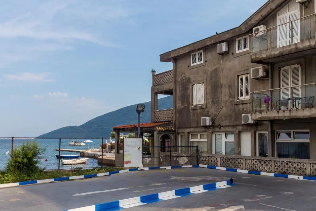 Игало: Sea Line Apartments