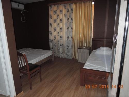 Кварели: Shaloshvili's Cellar Hotel