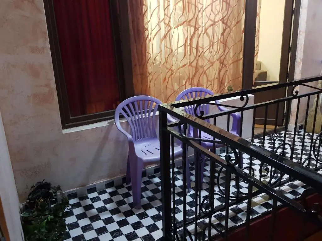 Батуми: 8 Loria St