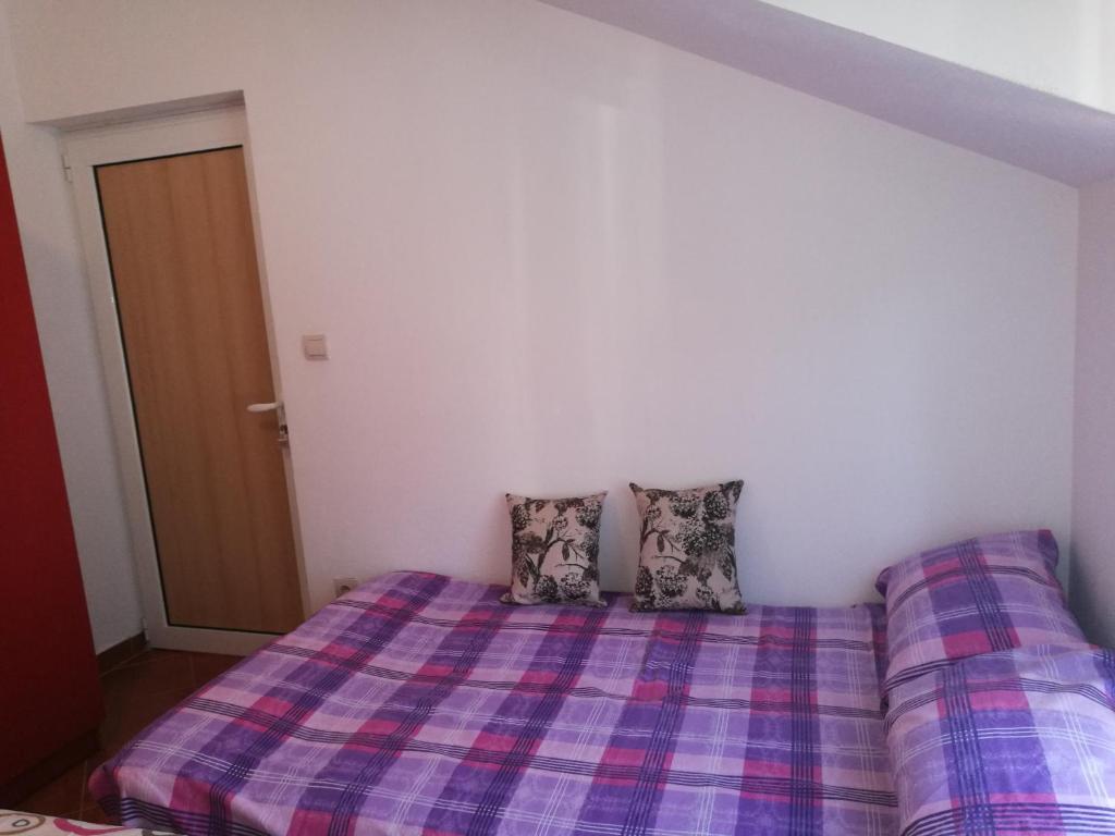 Радовичи: Apartmani Zecevic