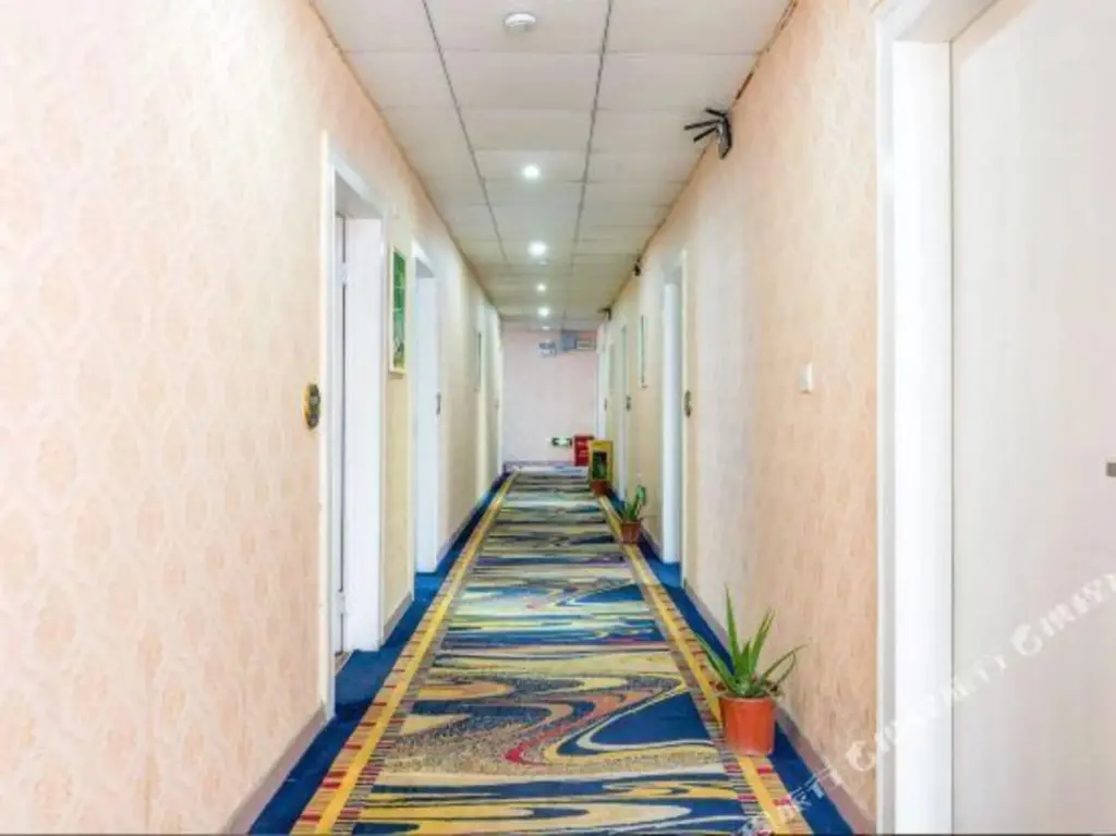 Шэньчжэнь: Shenzhen Shenbo Business Hotel