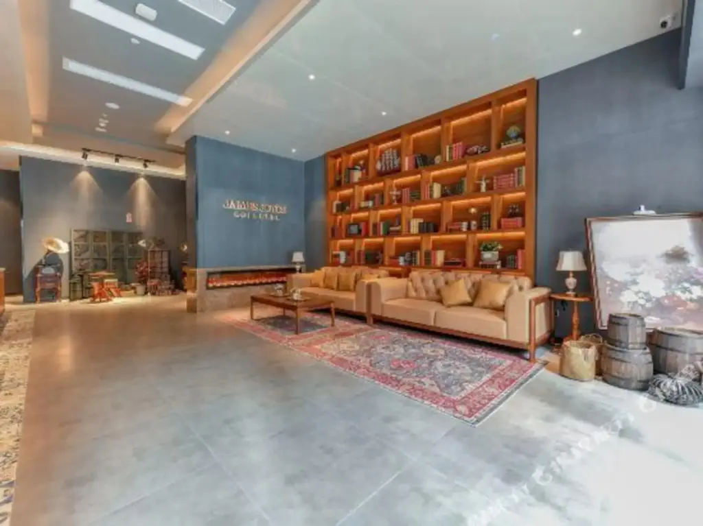 Гуйян: James Joyce Coffetel Financial City store of Guiyang Convention and Exhibition Center