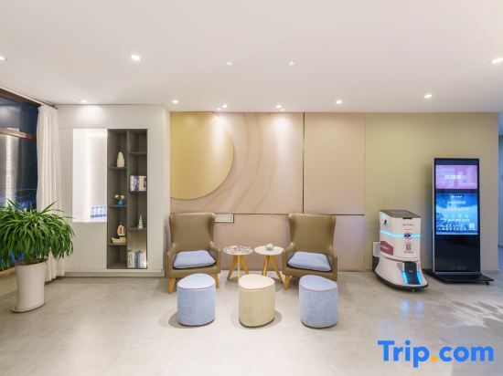 Далянь: Home Inn Dalian Airport Yingke Road