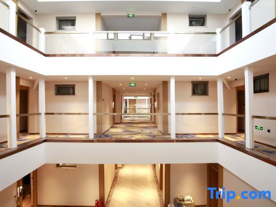 Super 8 Select Hotel (Beijing Tiananmen Qianmen Xiheyan Store) — фото 1