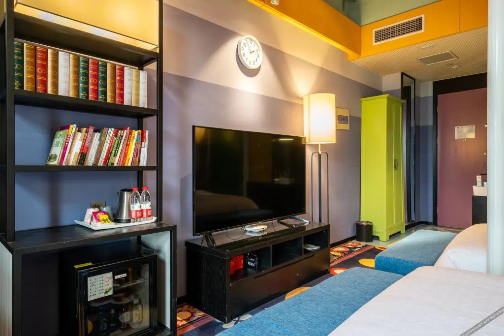 Чжэнчжоу: Yuhuashe Fashion Hotel (Zhengzhou Hanghai Plaza City Southeast Subway Station)