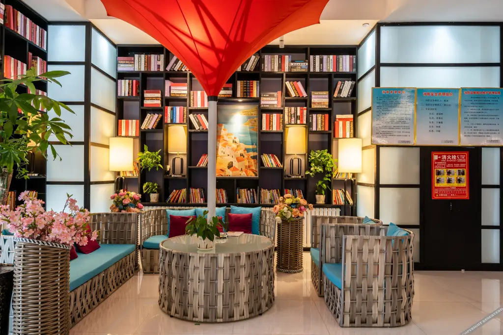 Чжэнчжоу: Yuhuashe Fashion Hotel (Zhengzhou Hanghai Plaza City Southeast Subway Station)