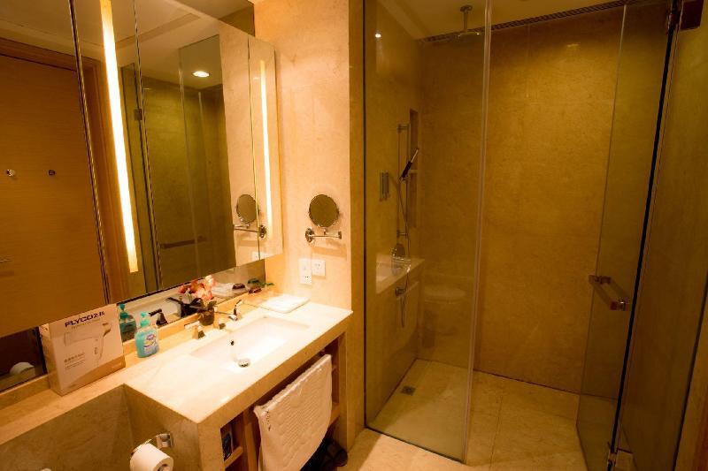 Гуанчжоу: Guangzhou S L D International Apartment Poly World