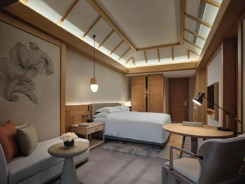 Шэньнунцзя: Crowne Plaza Shennongjia