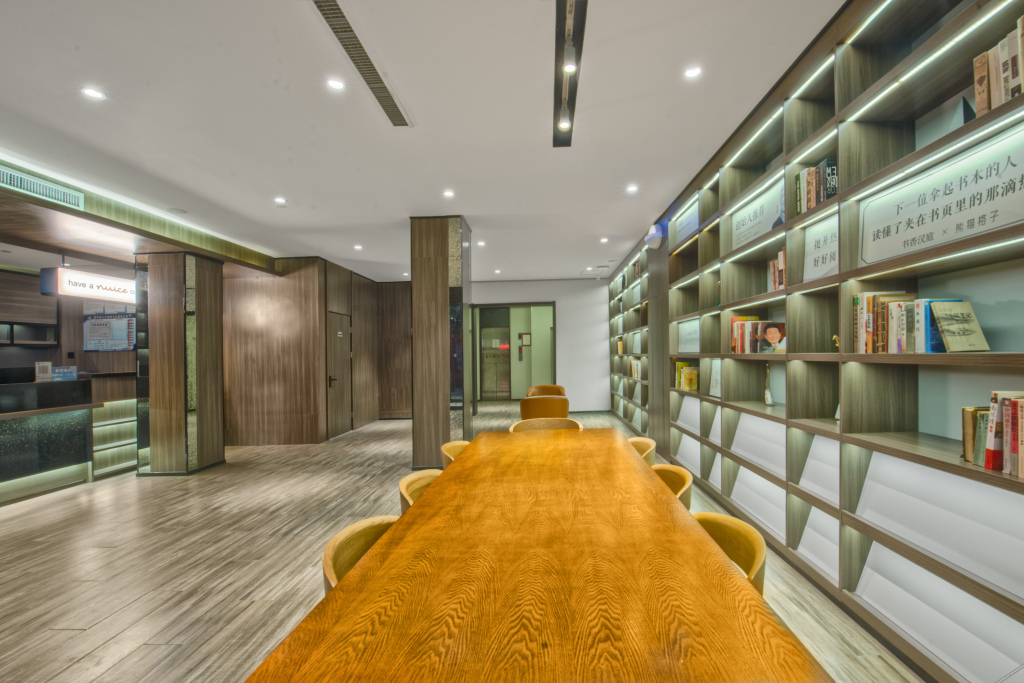 Фупинь: Hanting Hotel (Fuping Lianhu Avenue Branch)