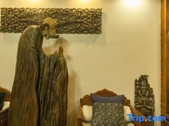 Цзинхун: Xishuangbanna Weiqingcheng Garden Hotel (Gaozhuang Xishuangjing Starlight Night Market)