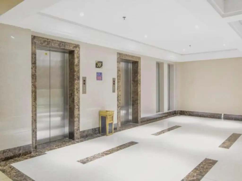 Гуанчжоу: Guangzhou Dongyi Business Hotel (Changyi Subway Station)