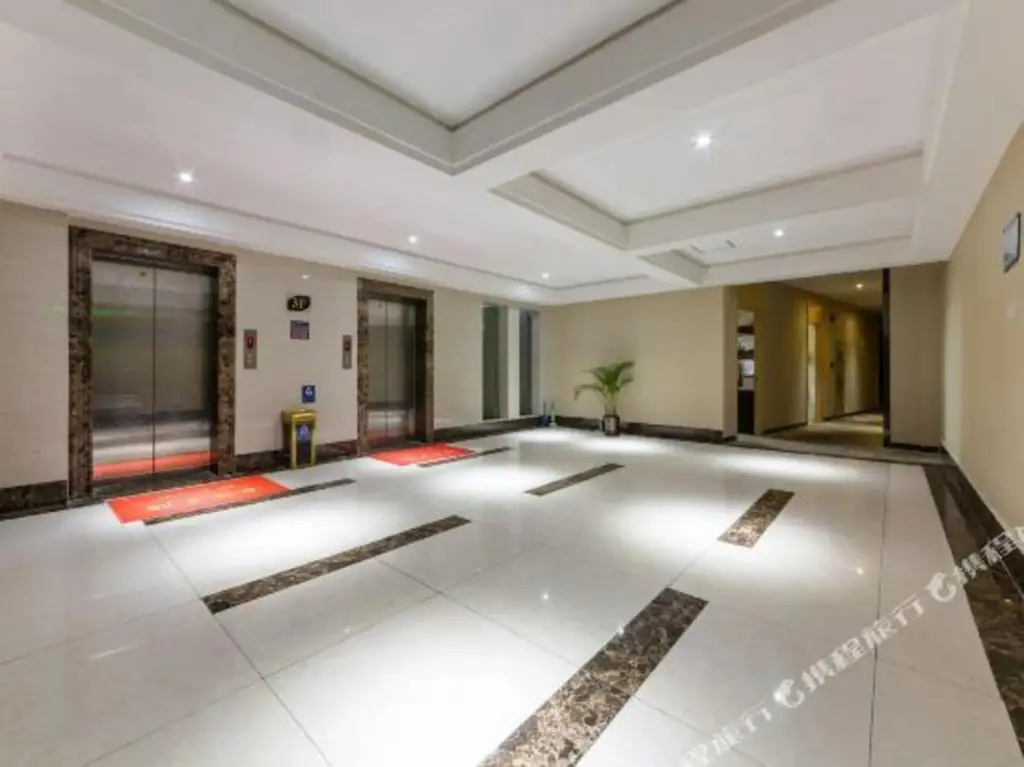 Гуанчжоу: Guangzhou Dongyi Business Hotel (Changyi Subway Station)