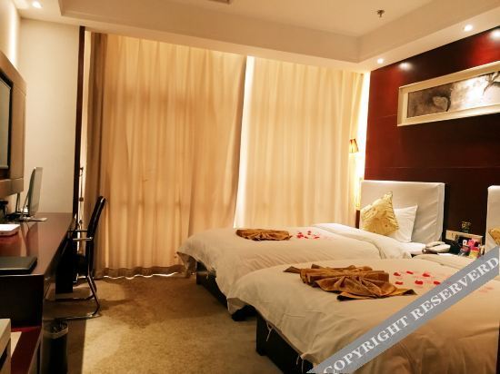 Цзинань: New Century Business Hotel (Jinan west Exhibition Center store)