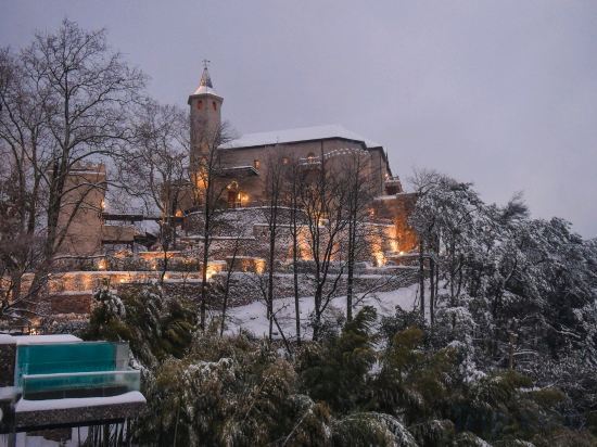 Хучжоу: naked Castle Resort