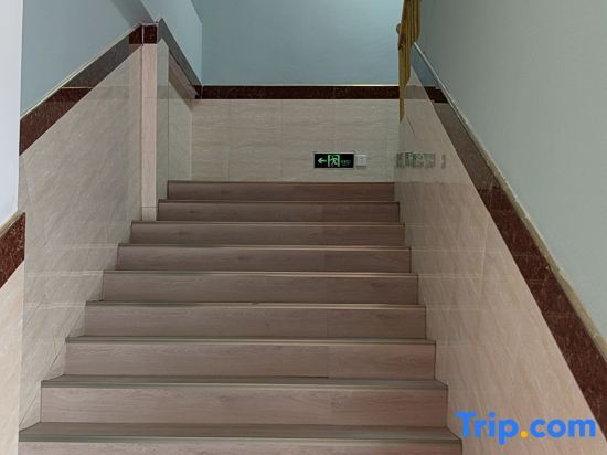 Шанхай: Zhexin Business Hotel