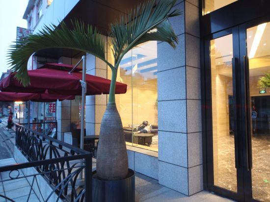 Ебайшоу: Yongsheng Business Hotel