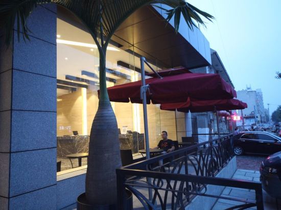 Ебайшоу: Yongsheng Business Hotel