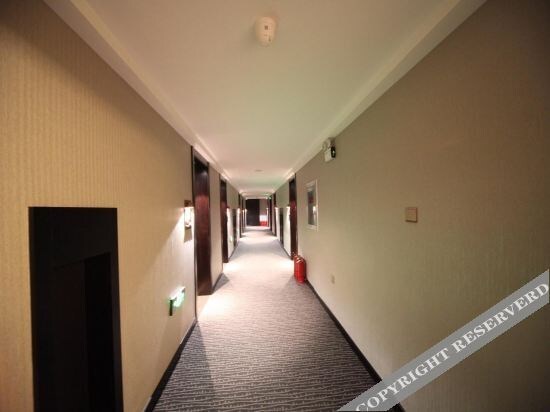Ебайшоу: Yongsheng Business Hotel