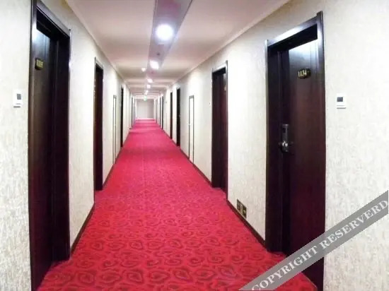 Чжэнчжоу: Zhengbai Business Hotel