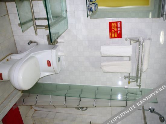 Чичжоу: Qingyang Hejia Hotel