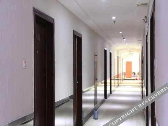 Лиаоченг: Shunhe Hotel (Zhenxing Road Branch)