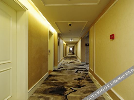 Гуйян: Super 8 Hotel (Shuangzita Branch)