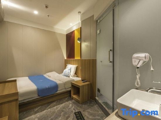 Чжэнчжоу: Jiayuan Business Hotel (Zhengzhou CBD Exhibition Center)