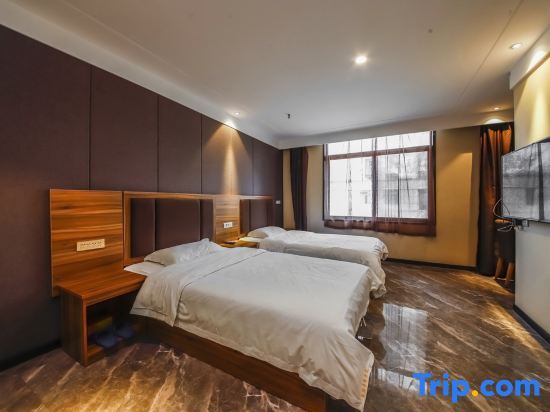 Чжэнчжоу: Jiayuan Business Hotel (Zhengzhou CBD Exhibition Center)