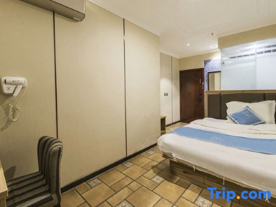 Чжэнчжоу: Jiayuan Business Hotel (Zhengzhou CBD Exhibition Center)