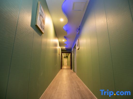 Чжэнчжоу: Jiayuan Business Hotel (Zhengzhou CBD Exhibition Center)