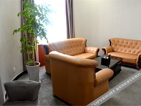 Пуян: Aide Pinyue Hotel (Puyang Hualong Kunwu Road Branch)