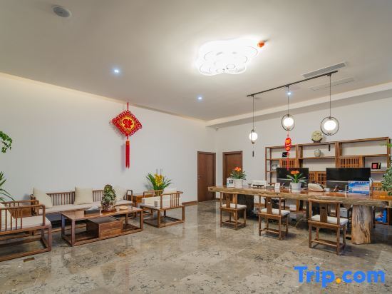 Гуйян: Guiyuan Mountain home